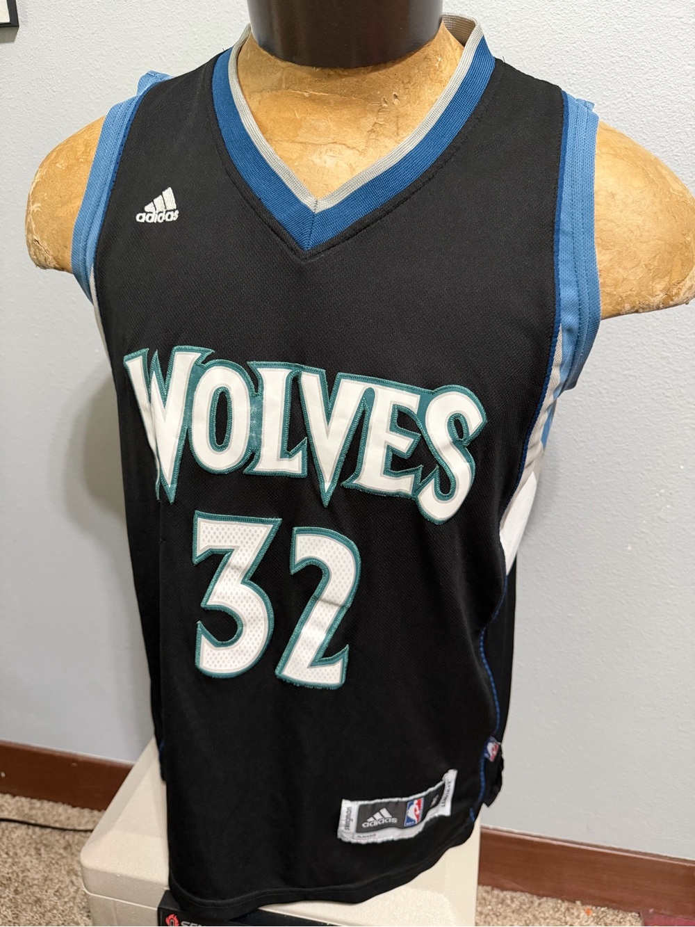 Adidas Wolves Towns #32 Black Basketball Jersey